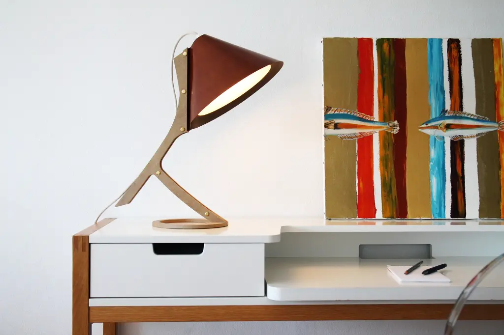 Silence a poser bureau zoom marron brut 3.webp