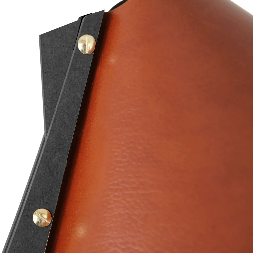 marron S black zoom.webp