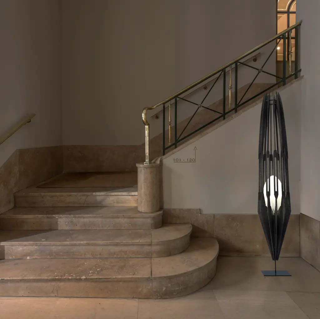 AMB_fire M black hotel  basse def.webp